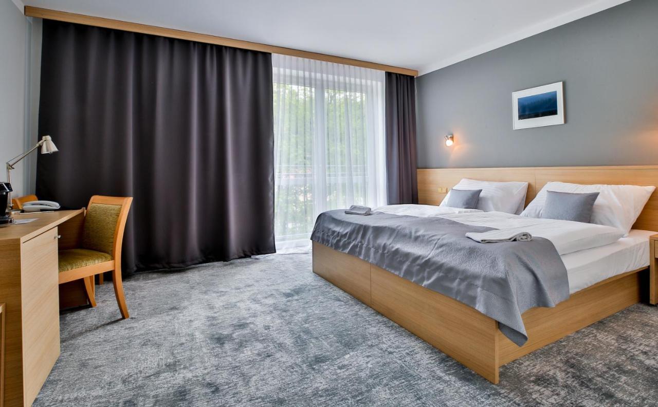 Lh Parkhotel Hluboka Nad Vltavou Congress & Wellness Екстер'єр фото