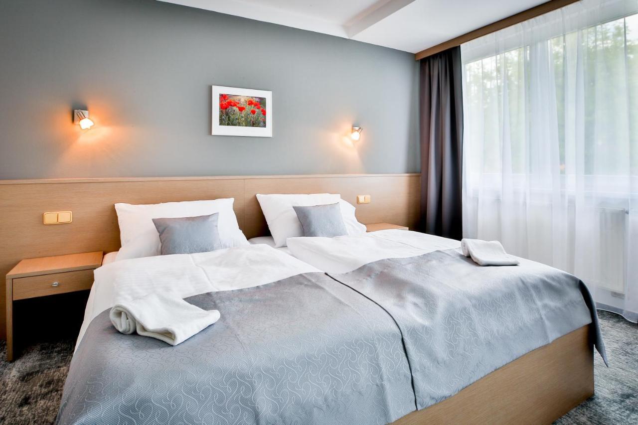 Lh Parkhotel Hluboka Nad Vltavou Congress & Wellness Екстер'єр фото