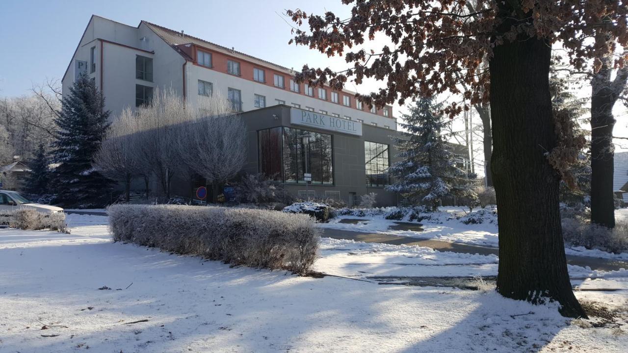 Lh Parkhotel Hluboka Nad Vltavou Congress & Wellness Екстер'єр фото